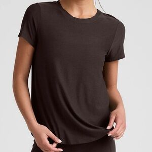 NWT - Alo Yoga All Day Tee in Espresso Brown size Small